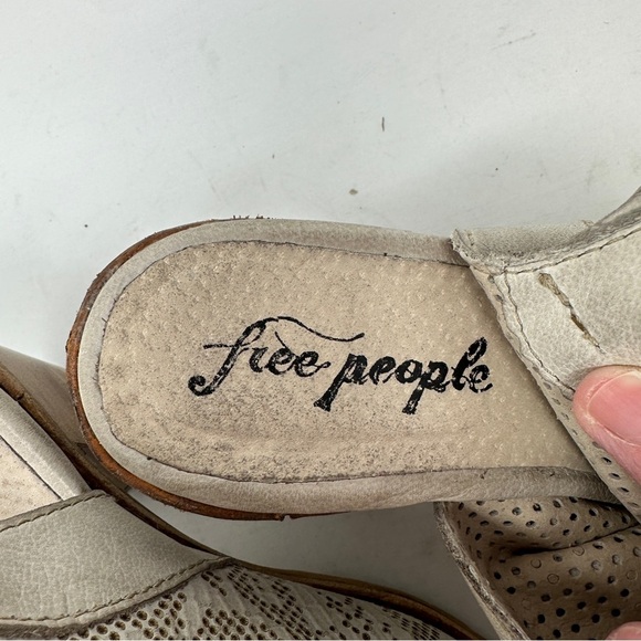 FREE PEOPLE Western Bootie Slingback Sz 38 Laser Cut Floral Leather Boot Boho - Picture 2 of 14